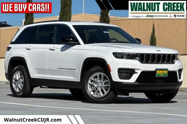 New 2026 Jeep Grand Cherokee Laredo X AWD/4WD image 1