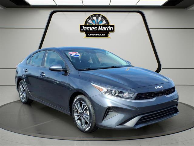 Used 2024 Kia Forte LXS image 3
