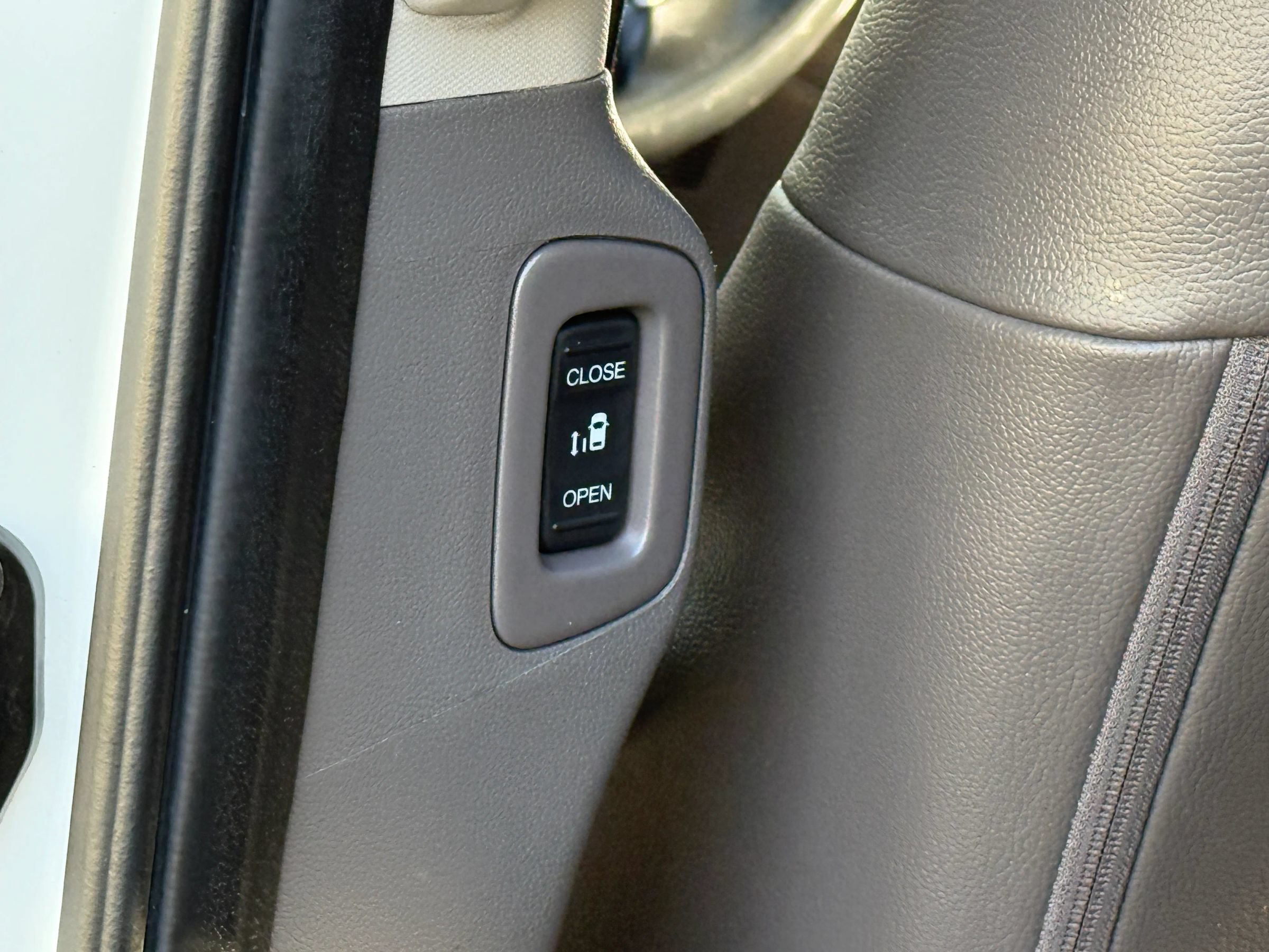 Used 2016 Honda Odyssey EX-L image 24