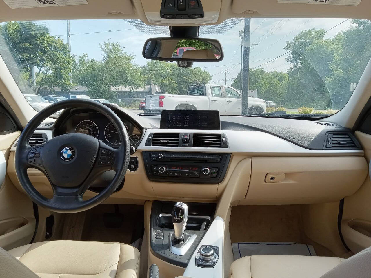Used 2012 BMW 328i Sedan RWD image 9