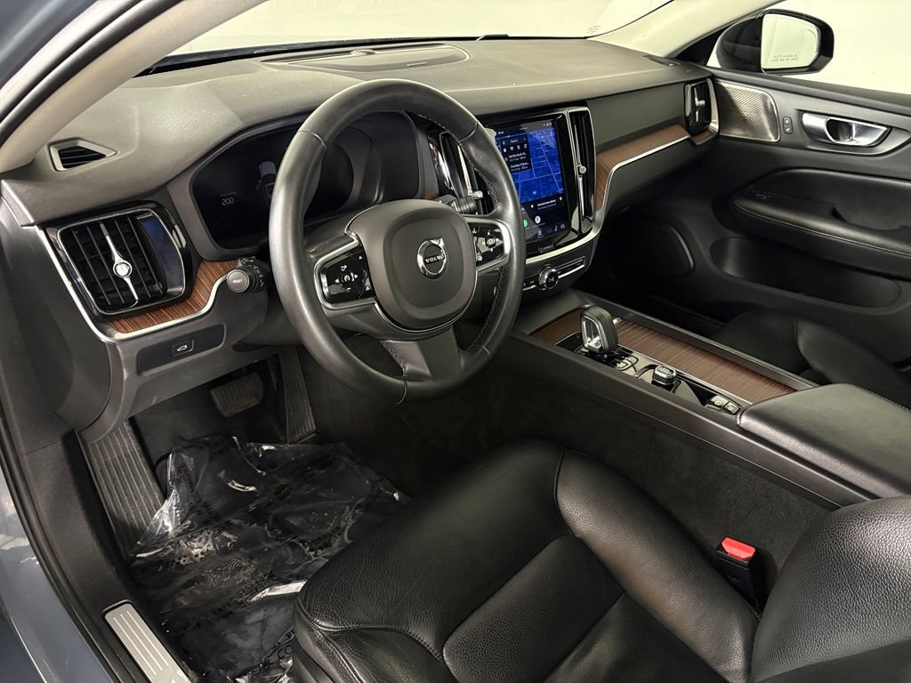 Used 2024 Volvo S60 B5 Plus AWD/4WD image 15