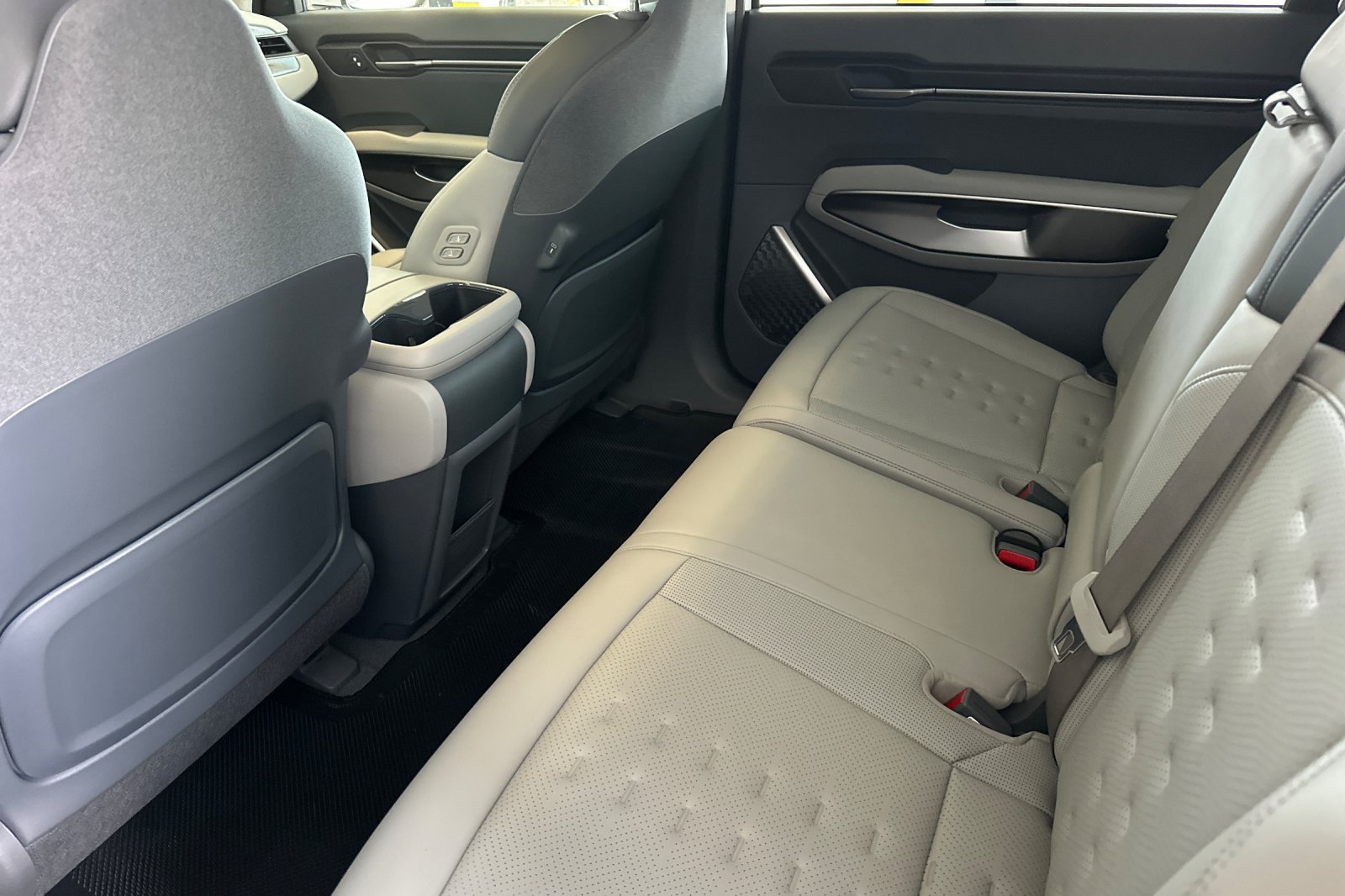 New 2026 Kia EV9 Wind AWD/4WD image 12