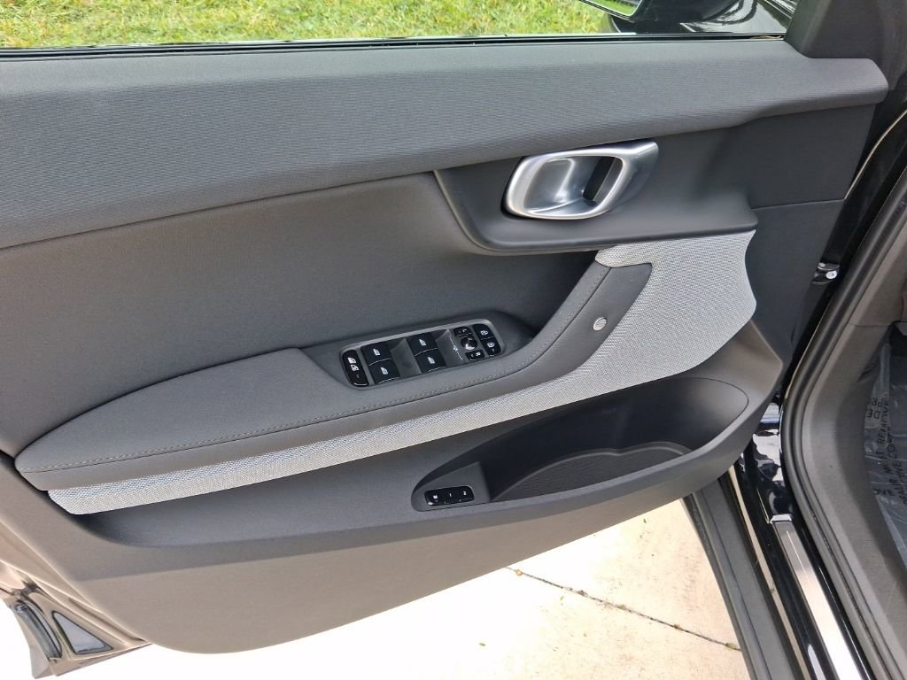 Used 2024 Polestar Polestar 2 image 15