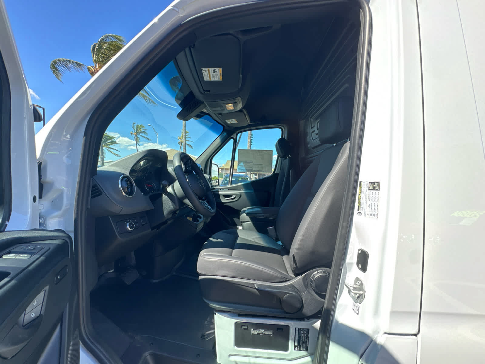 Used 2026 Mercedes-Benz Sprinter 2500 image 20