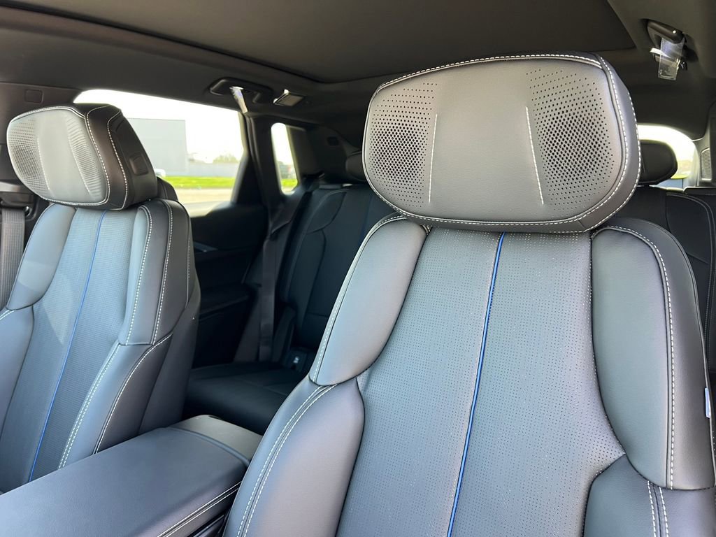 New 2026 Cadillac Lyriq V AWD/4WD image 11