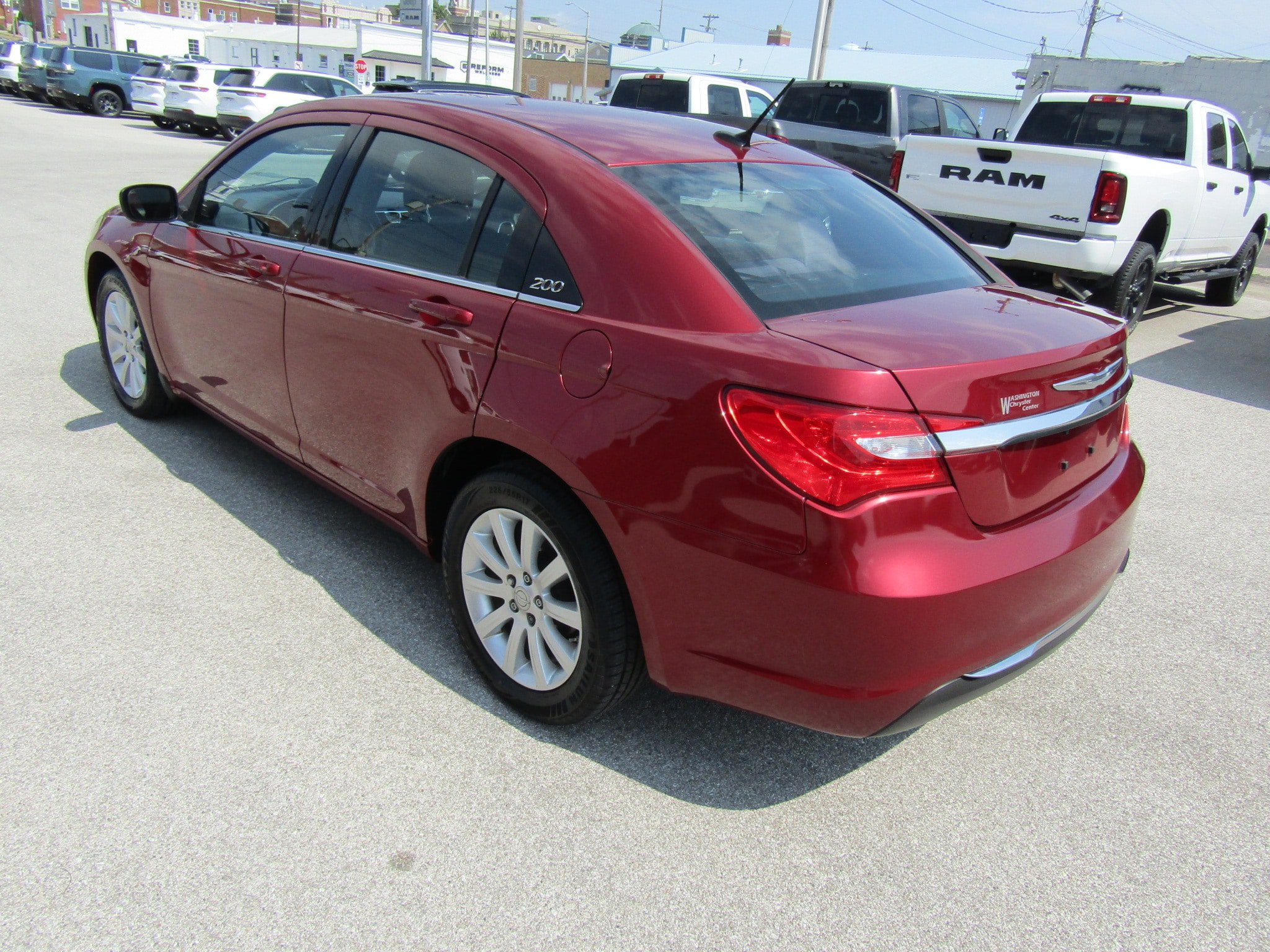 Used 2013 Chrysler 200 Touring FWD image 5