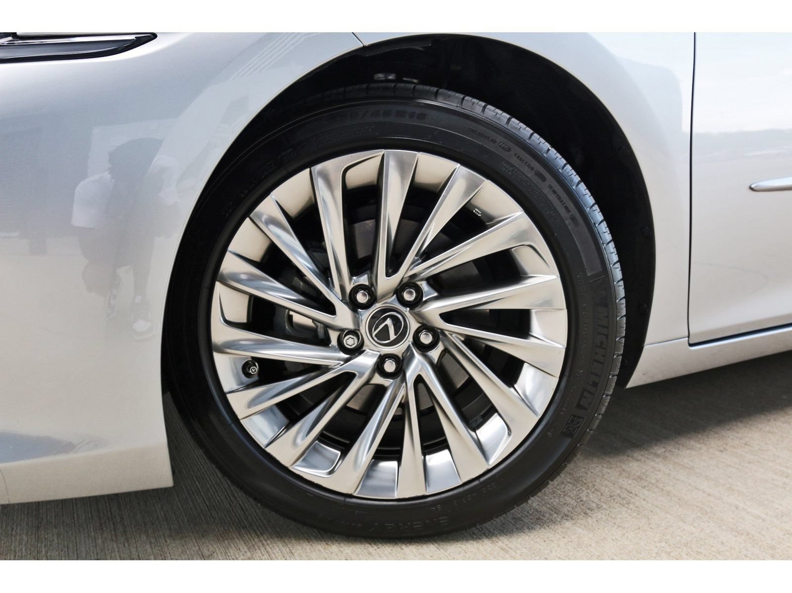 Used 2022 Lexus ES 350 Ultra Luxury w/ Accessory Package 2 FWD image 32