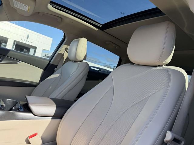 Used 2020 Lincoln Nautilus Reserve w/ Equipment Group 201A AWD/4WD image 11