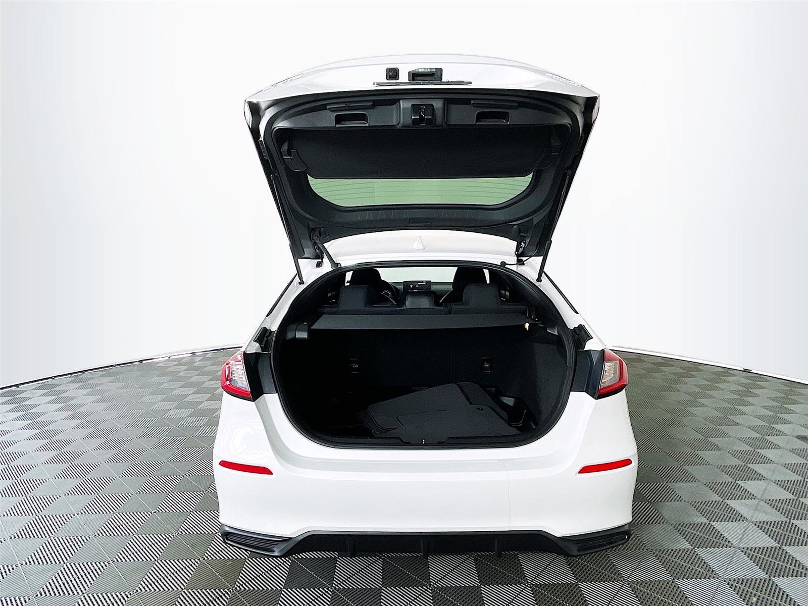 Used 2025 Honda Civic Sport image 27