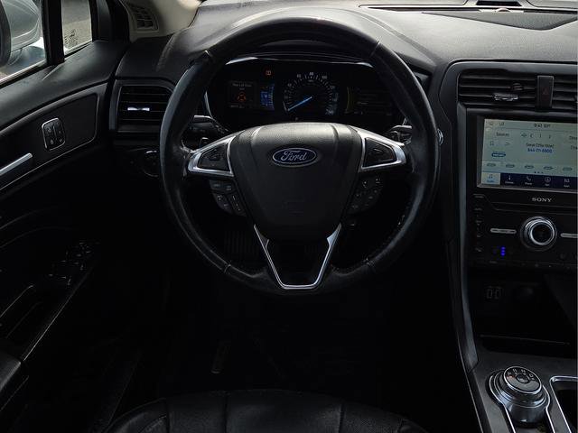 Used 2020 Ford Fusion Titanium image 15