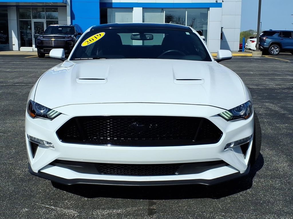 Used 2019 Ford Mustang GT w/ Black Accent Package RWD image 2