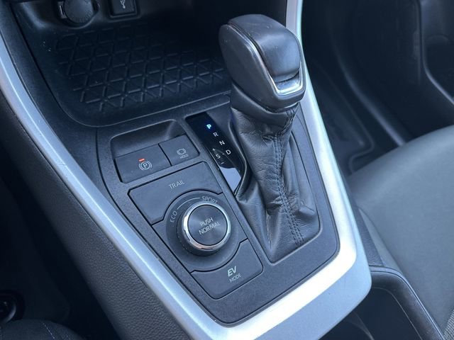 Certified 2022 Toyota RAV4 SE image 20
