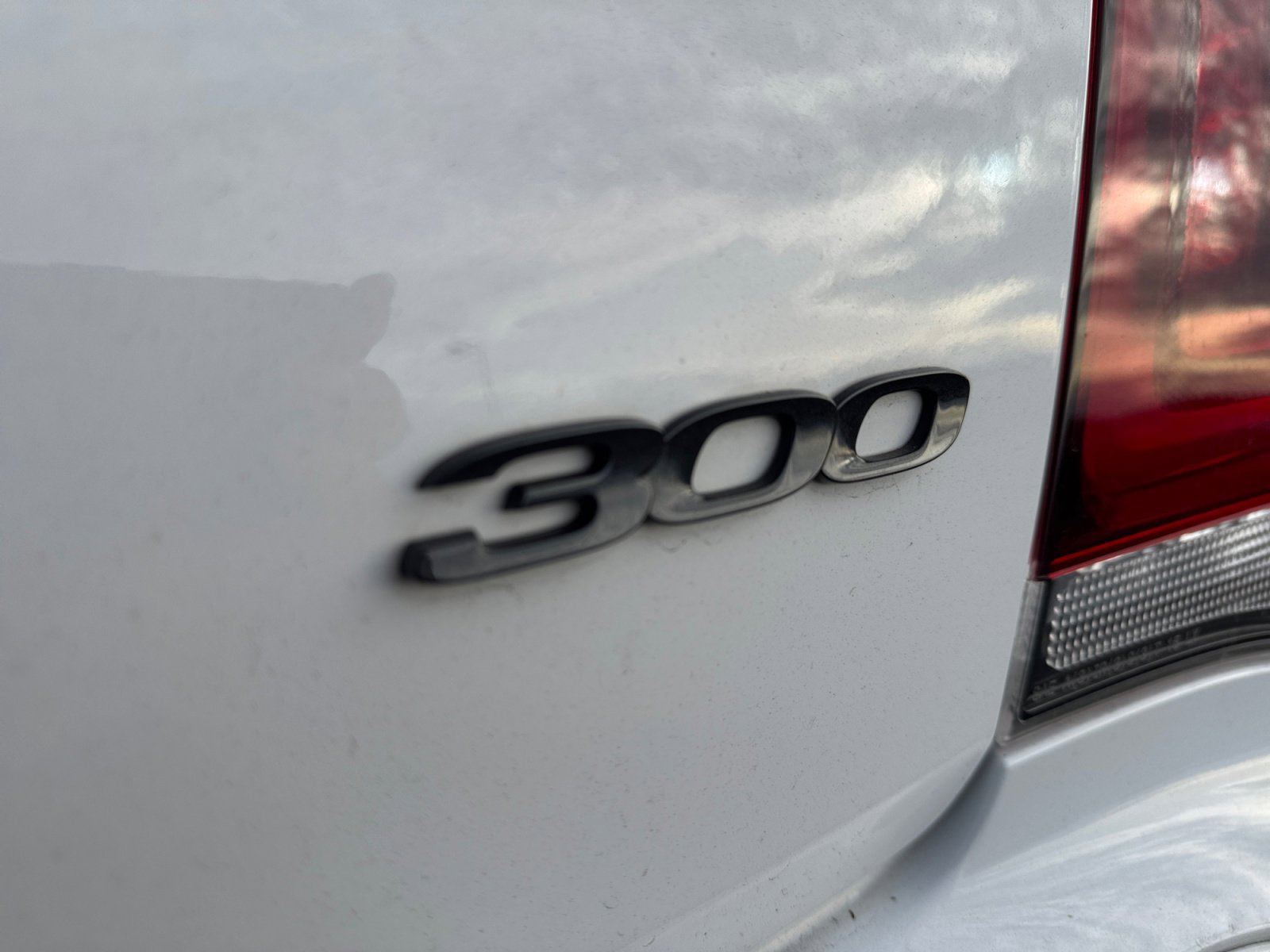 Used 2023 Chrysler 300 Touring w/ Sport Appearance Package image 29