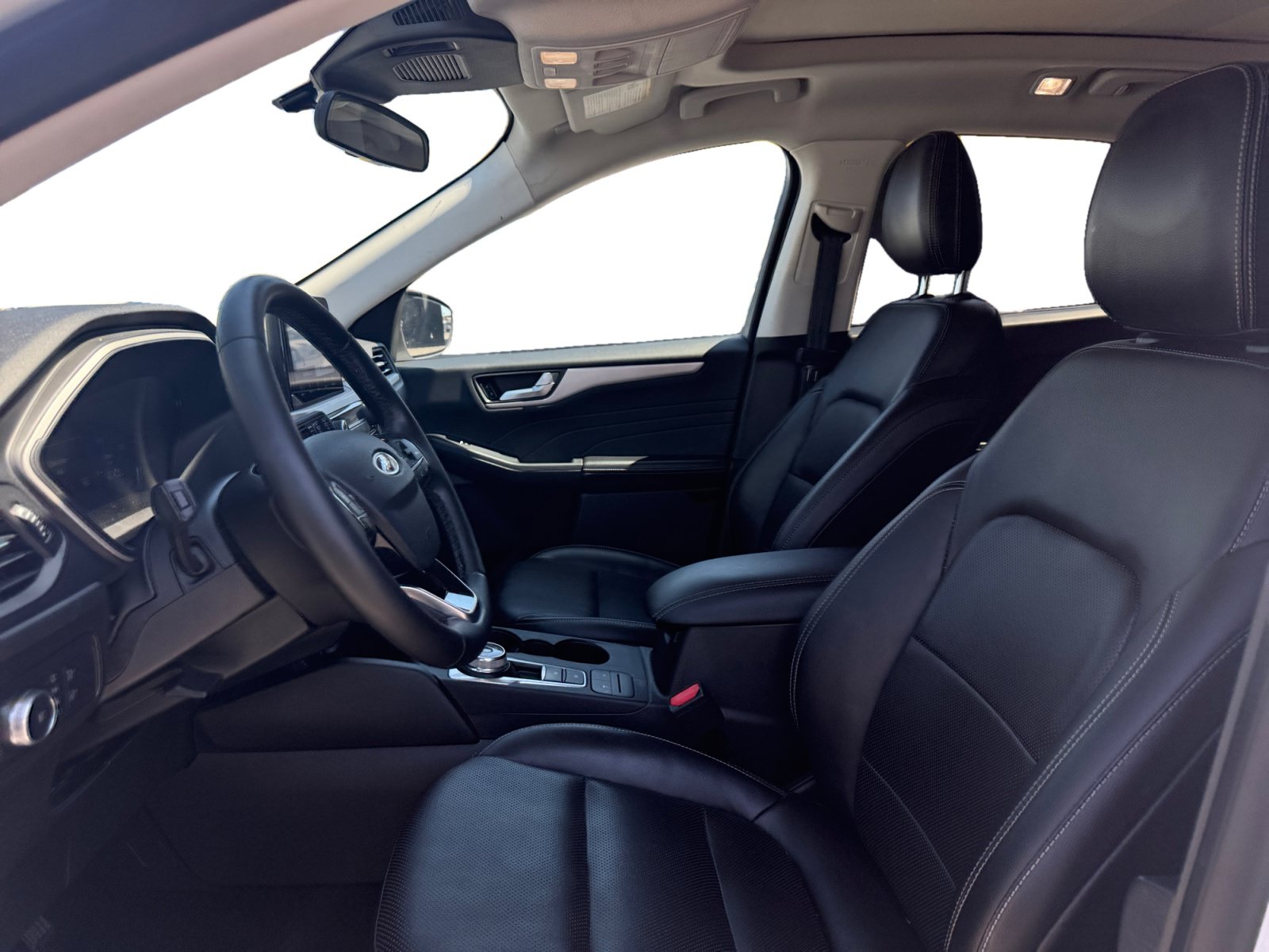 Used 2022 Ford Escape SEL w/ Technology Package FWD image 9
