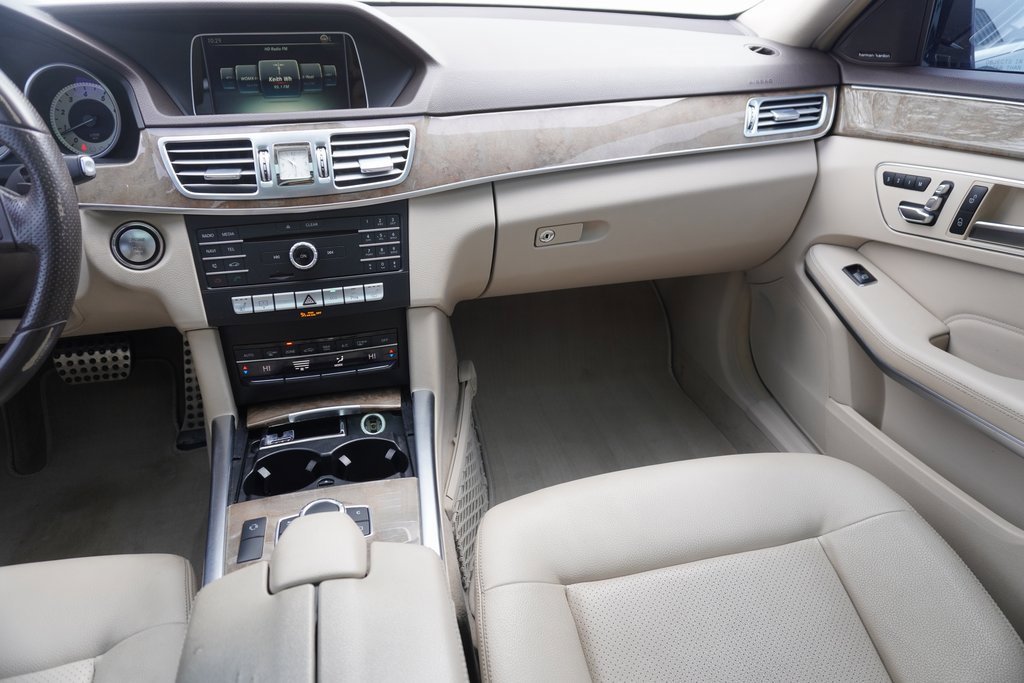 Used 2016 Mercedes-Benz E 350 Sedan image 21