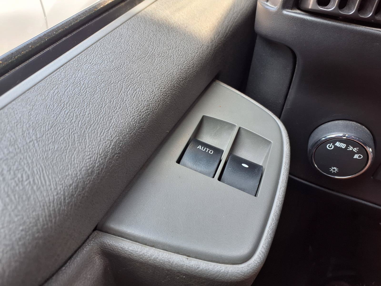 Used 2019 GMC Savana 3500 w/ Power Convenience Package RWD image 19