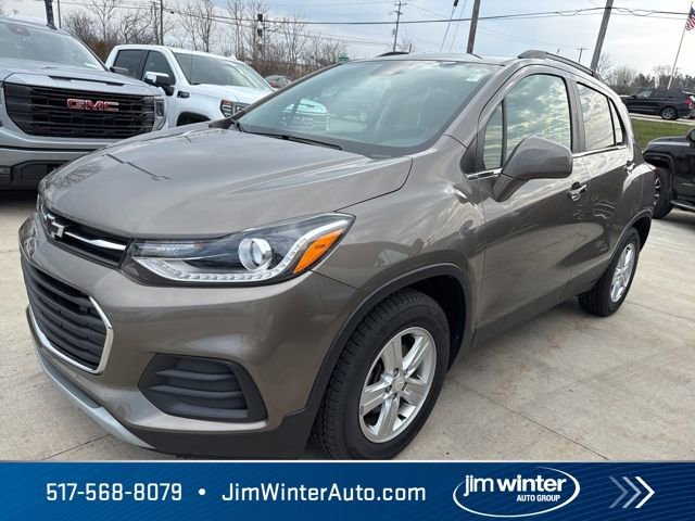 Used 2020 Chevrolet Trax LT w/ Driver Confidence Package image 5