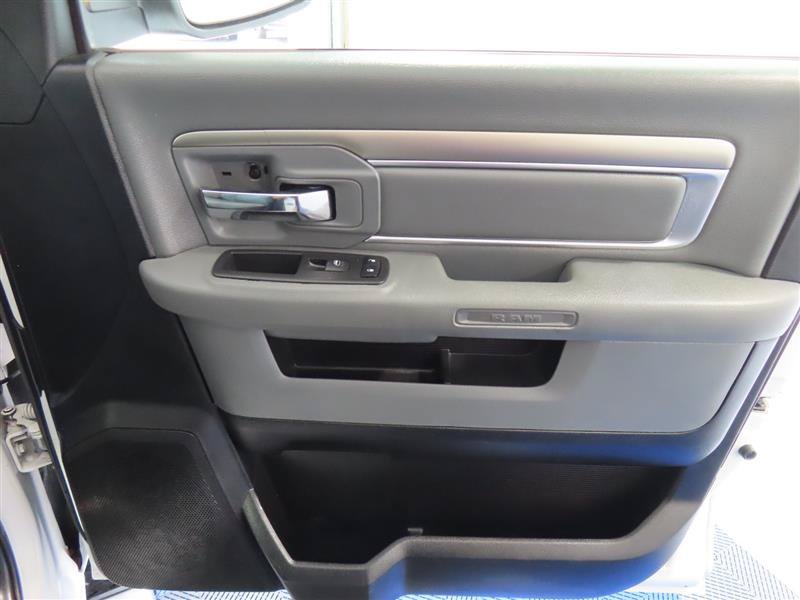 Used 2017 RAM 2500 SLT AWD/4WD image 31