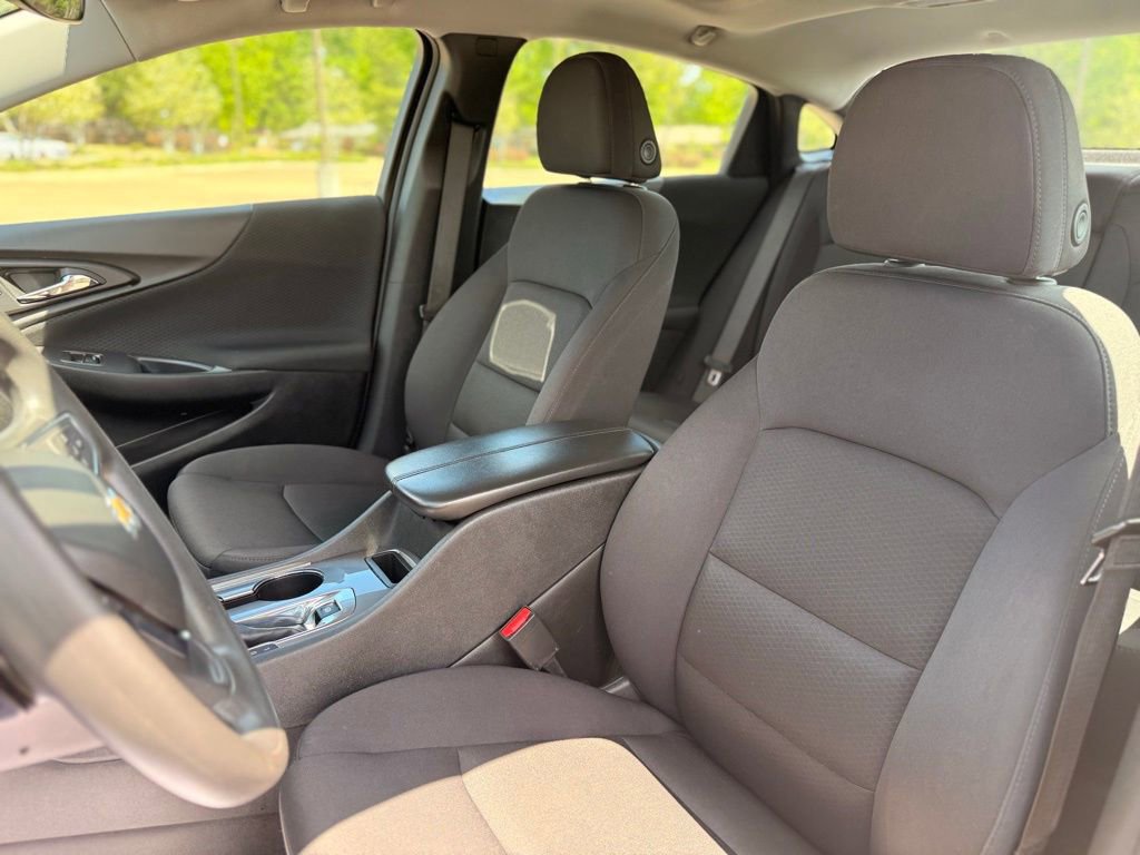 Used 2024 Chevrolet Malibu LT image 13