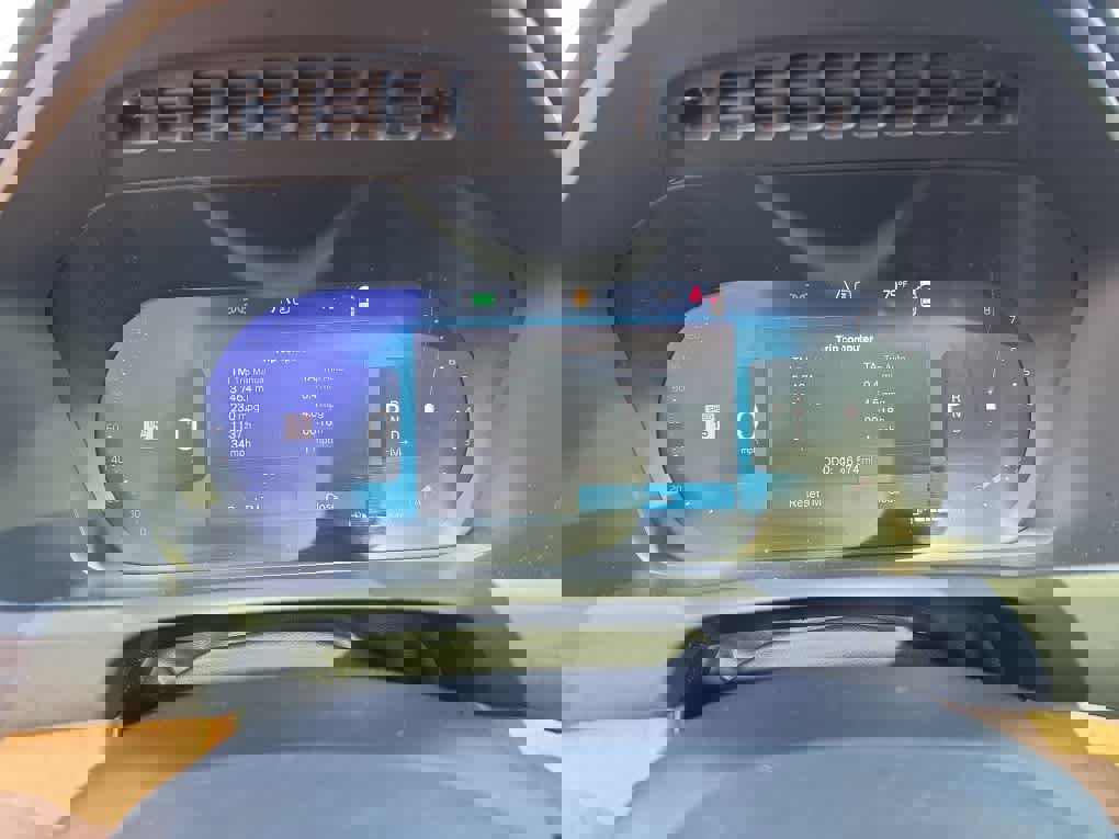 Used 2024 Volvo XC90 B5 Plus image 16