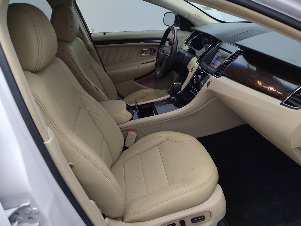 Used 2015 Ford Taurus Limited w/ Equipment Group 301A image 21