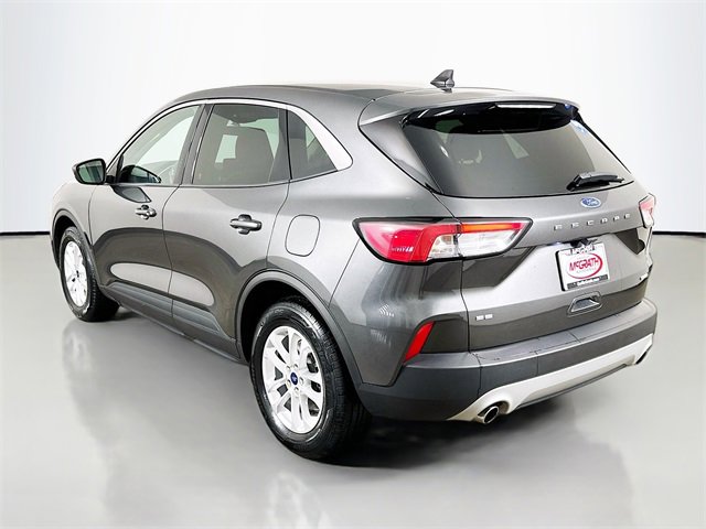 Used 2020 Ford Escape SE image 13