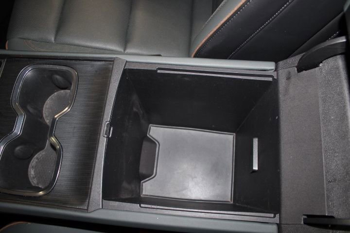 Certified 2024 GMC Acadia AT4 w/ Luxury Package image 28