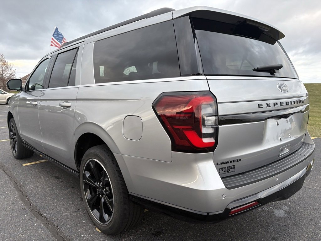 Used 2022 Ford Expedition Max Limited image 7