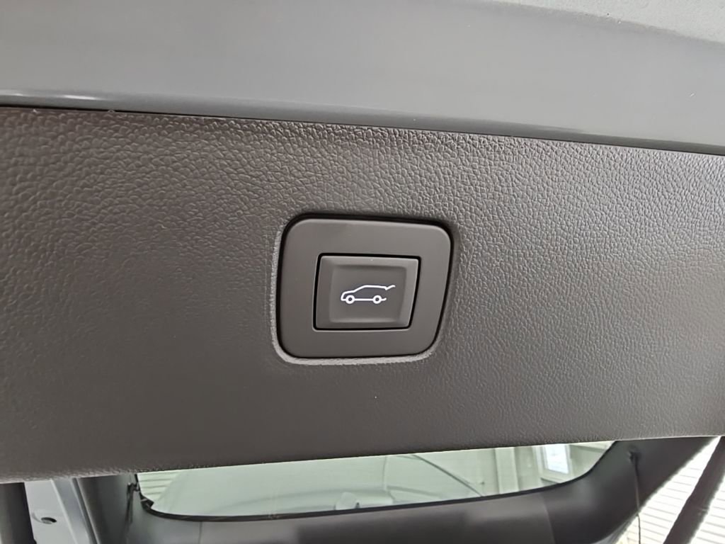 New 2026 Buick Envista Sport Touring w/ Convenience I Package FWD image 31
