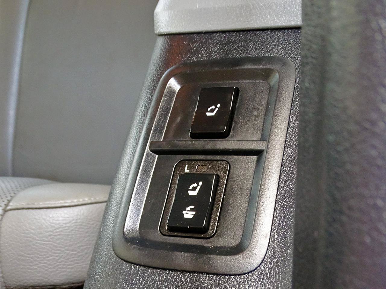 Used 2018 Toyota Sequoia Platinum AWD/4WD image 34