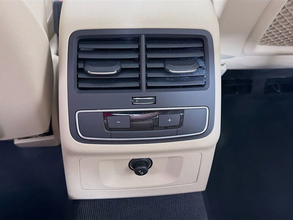 Used 2023 Audi A4 2.0T Premium w/ Convenience Package image 26