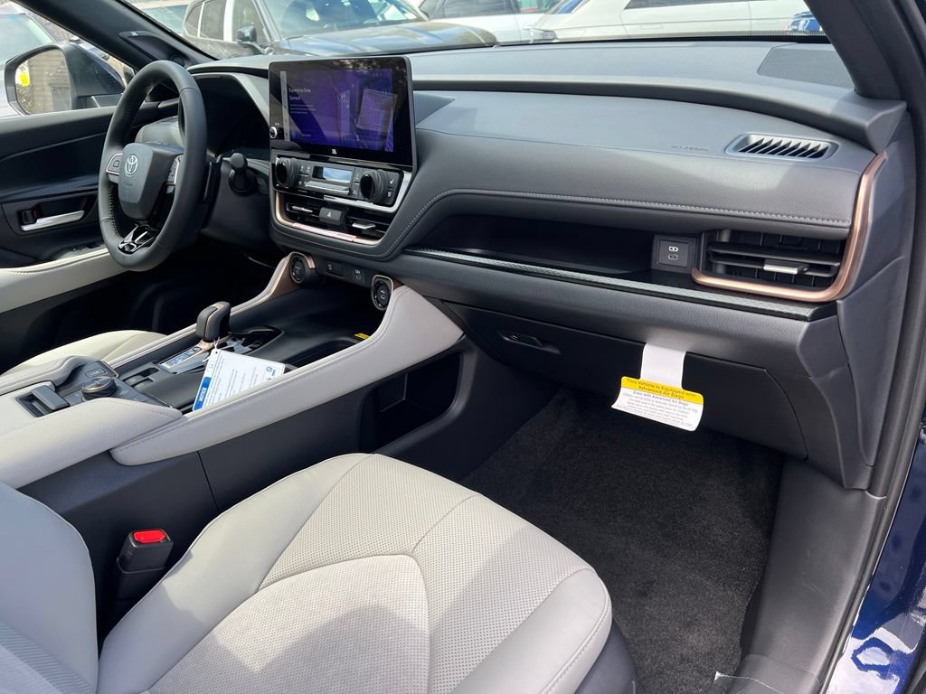 Certified 2026 Toyota Grand Highlander AWD Hybrid image 25