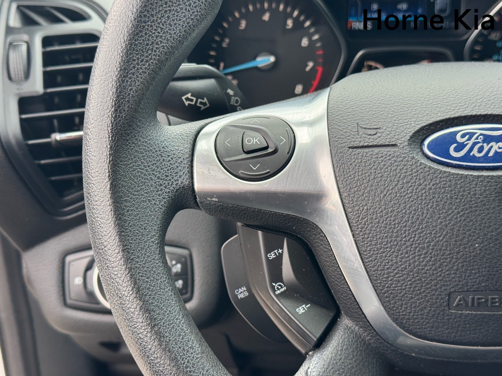 Used 2016 Ford Escape SE FWD image 18