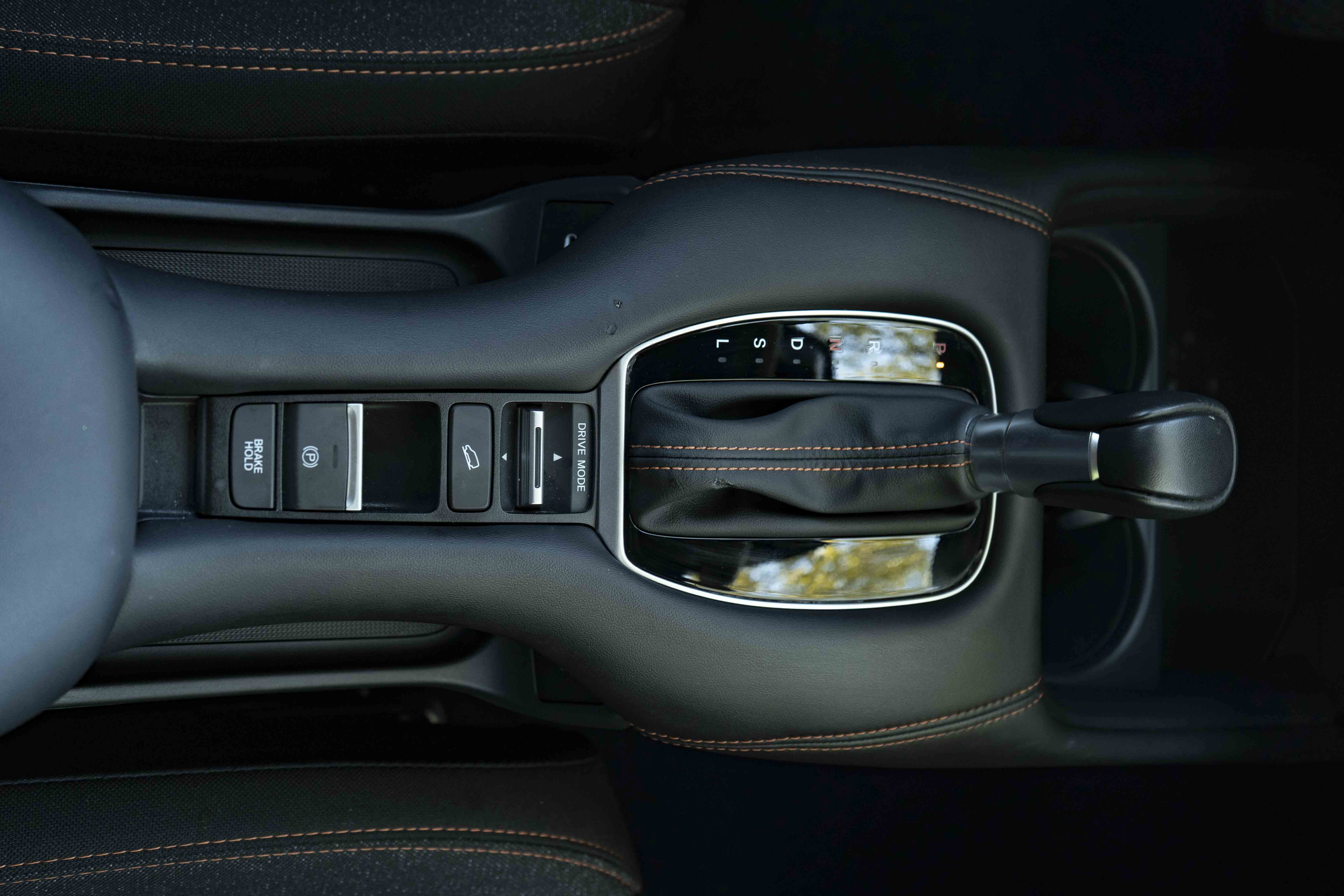 Certified 2025 Honda HR-V Sport image 27