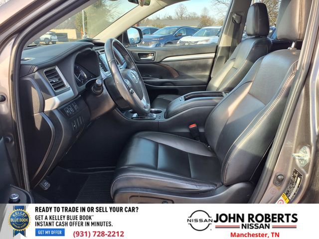 Used 2019 Toyota Highlander XLE image 4