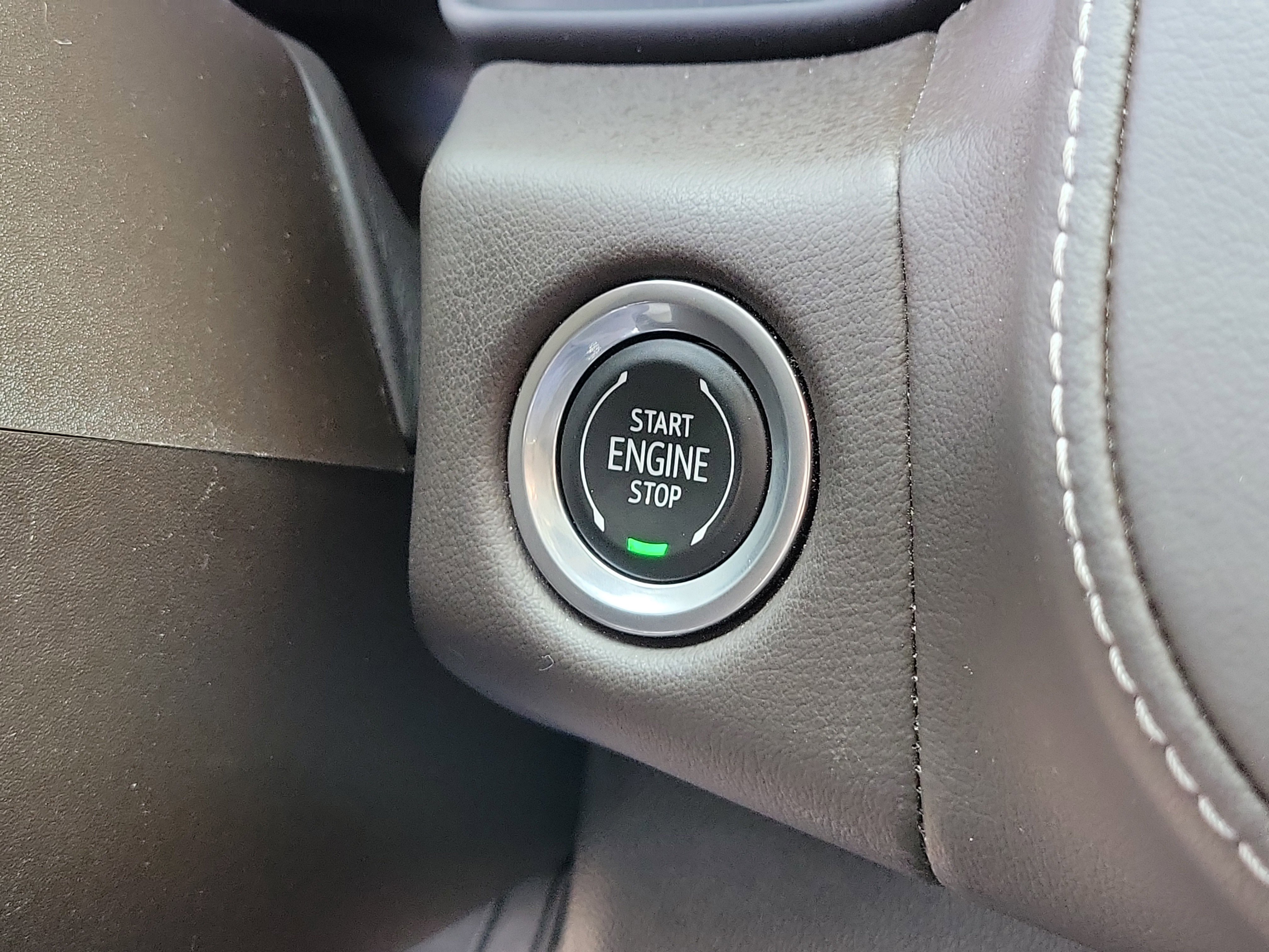 Used 2023 GMC Yukon SLE image 29