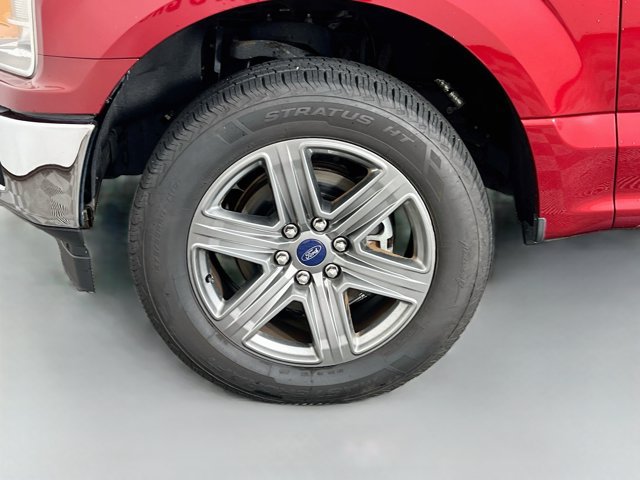 Used 2019 Ford F150 XLT w/ Equipment Group 302A Luxury AWD/4WD image 10