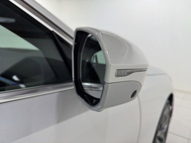 Used 2026 BMW 530i xDrive w/ Premium Package AWD/4WD image 26