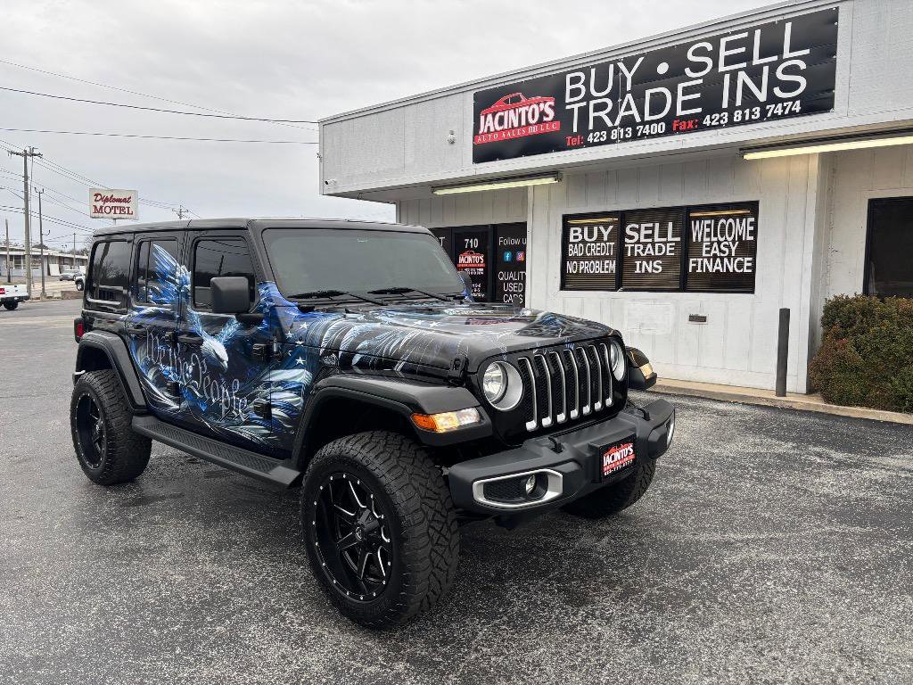 Used 2018 Jeep Wrangler Unlimited Sahara w/ Uconnect 4C Nav & Sound Group AWD/4WD image 4