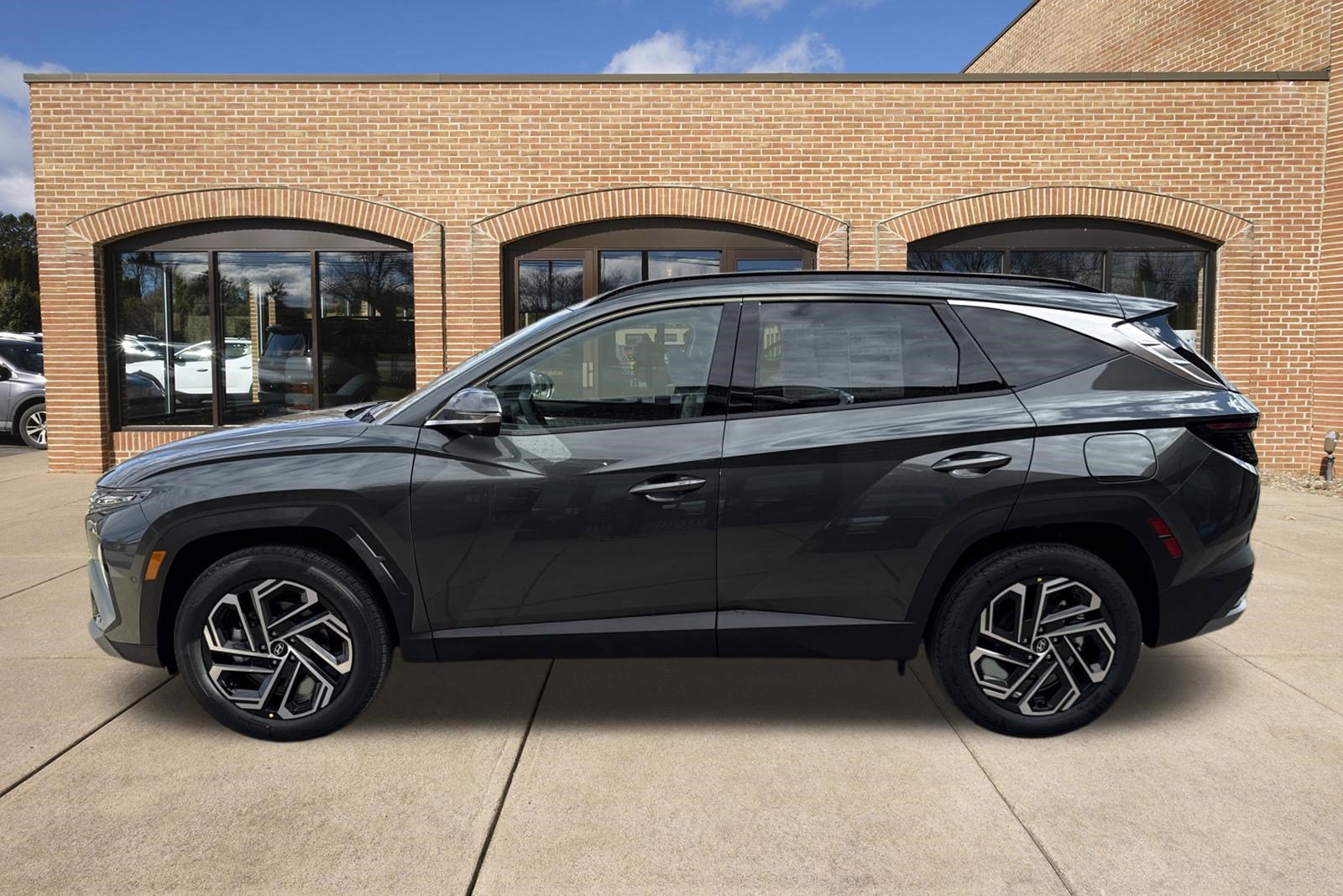 New 2026 Hyundai Tucson Limited image 7