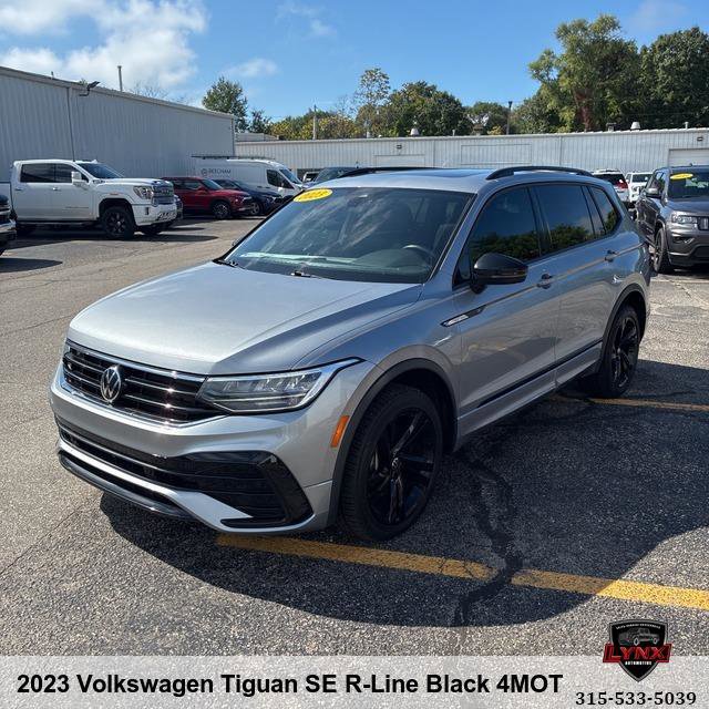 Used 2023 Volkswagen Tiguan SE R-Line image 1