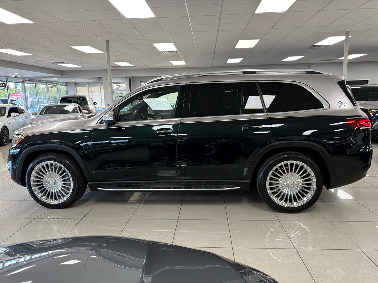 Used 2021 Mercedes-Benz GLS 450 4MATIC image 3