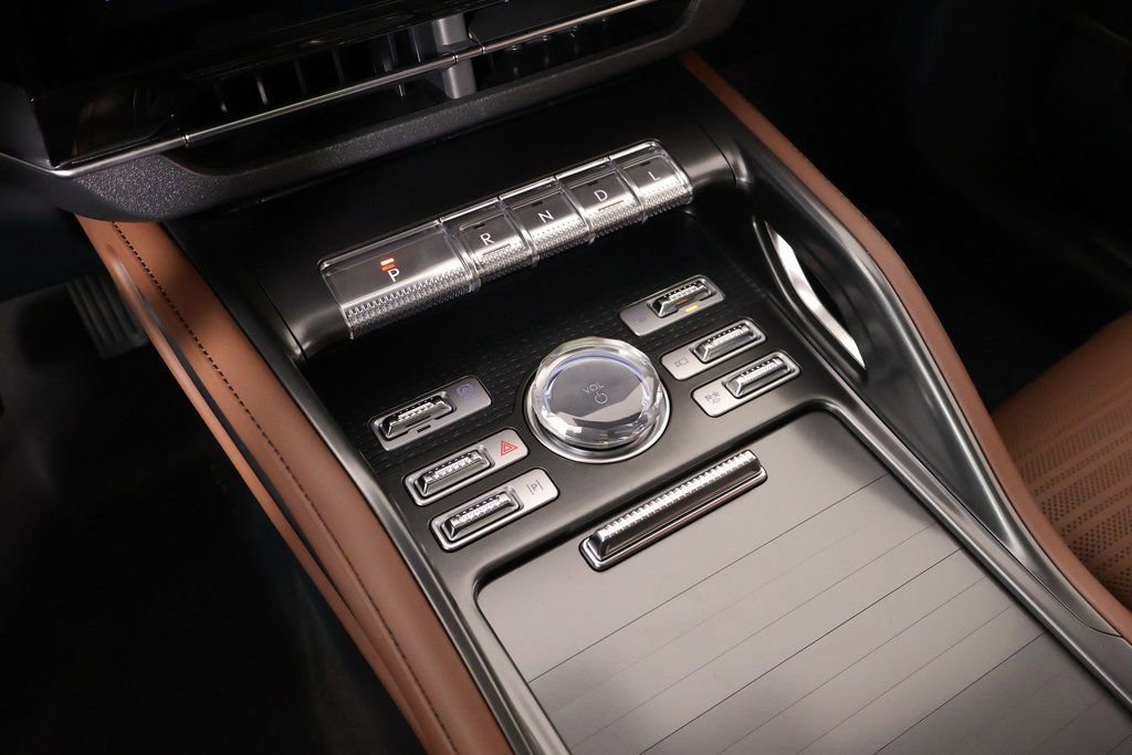 New 2026 Lincoln Nautilus Reserve image 8