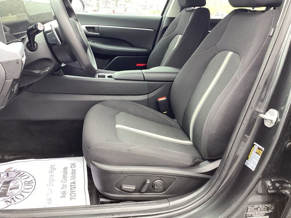 Used 2025 Hyundai Sonata SEL image 12