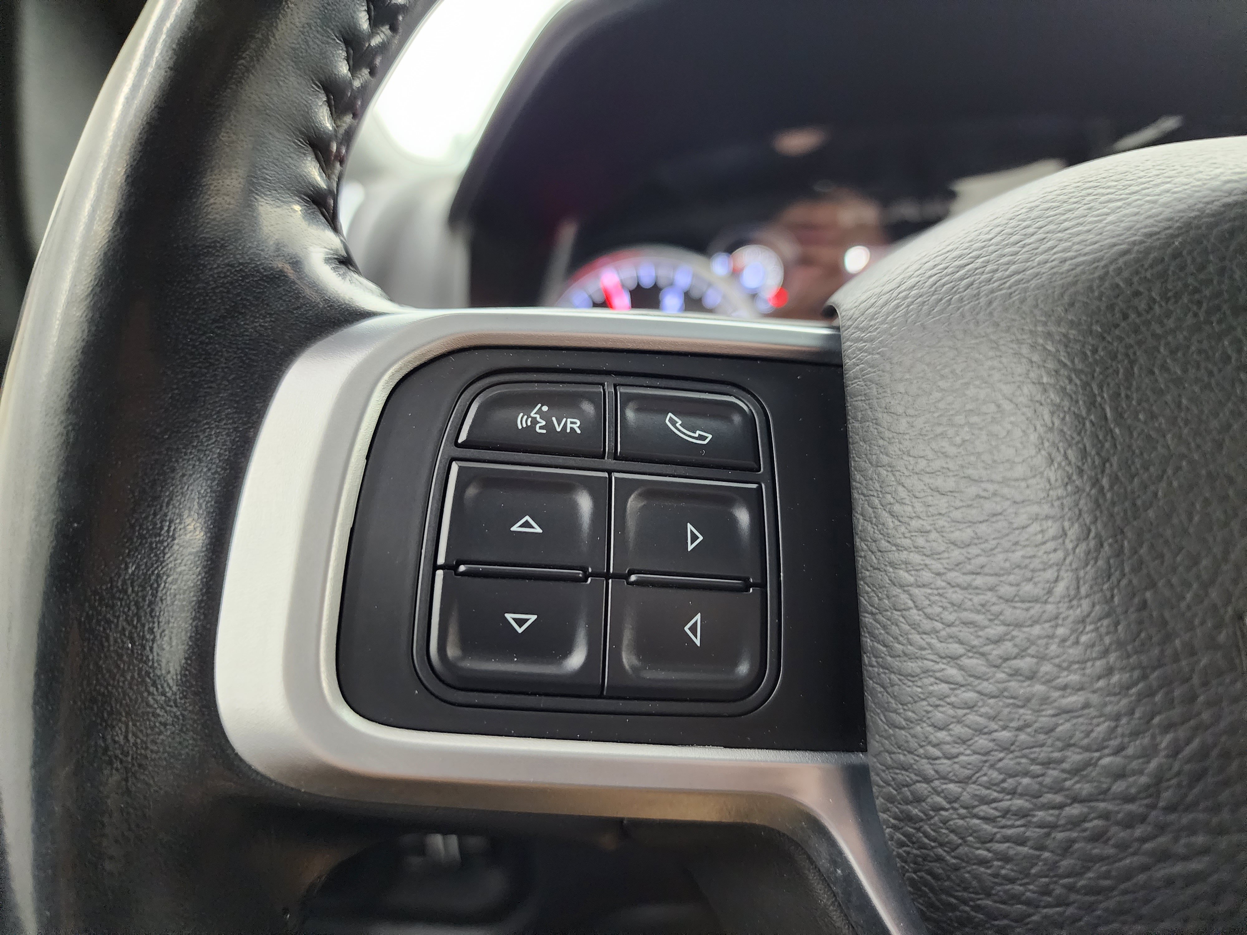 Used 2020 RAM 2500 Big Horn w/ Night Edition AWD/4WD image 14