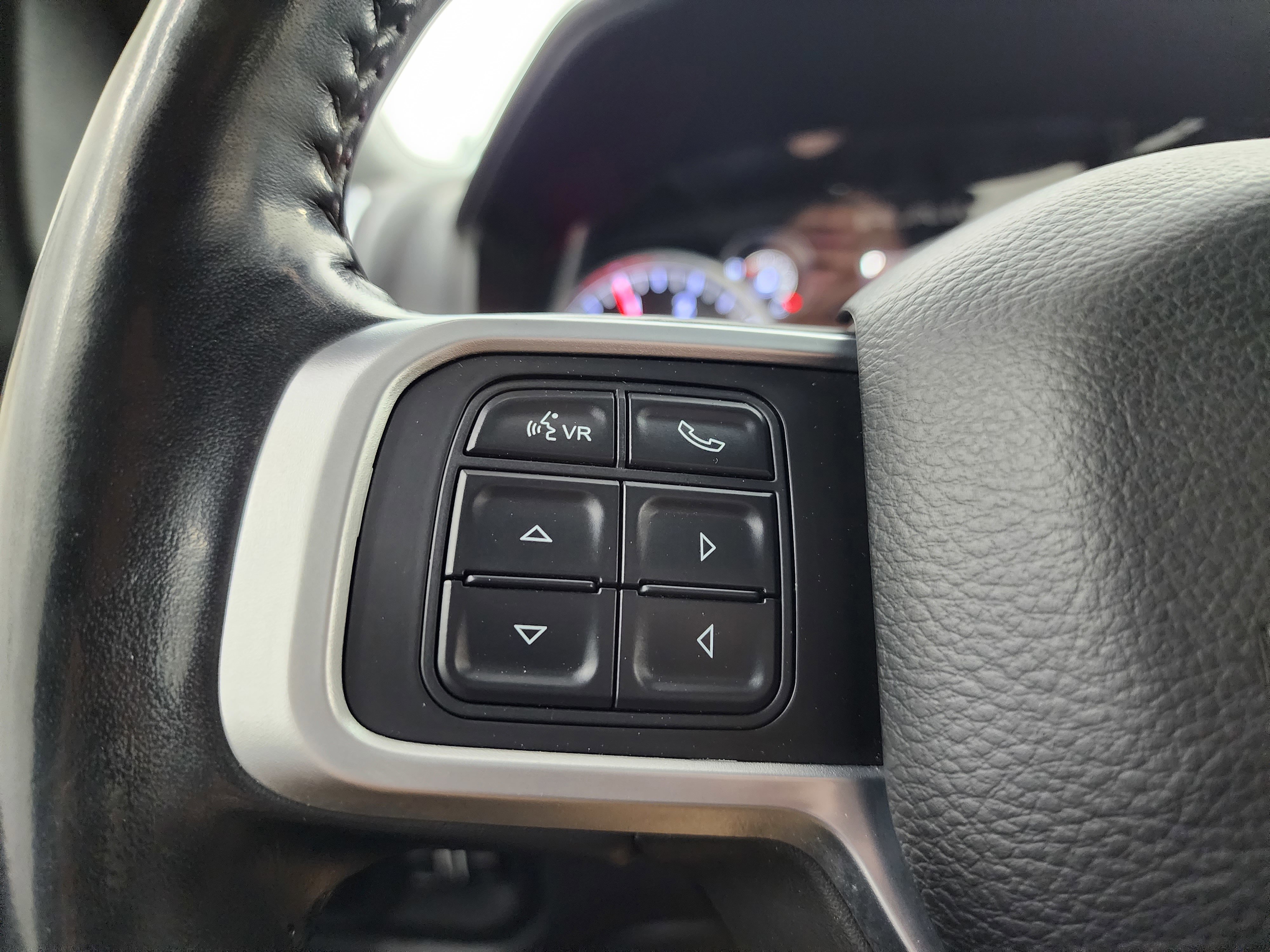 Used 2020 RAM 2500 Big Horn w/ Night Edition AWD/4WD image 14