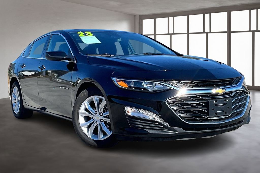 Used 2023 Chevrolet Malibu LT image 3