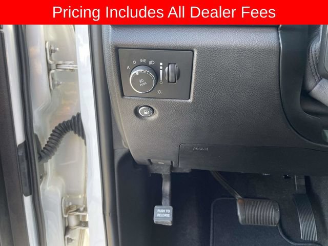 Used 2019 Jeep Grand Cherokee Altitude AWD/4WD image 23