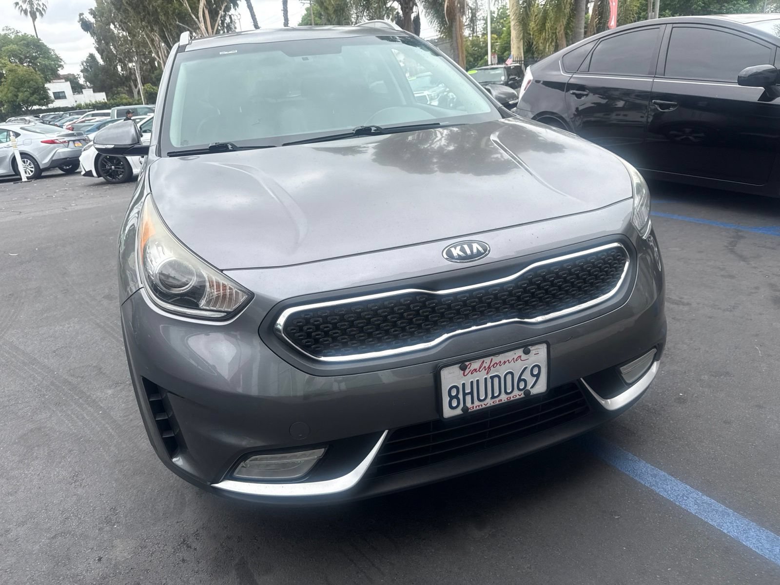 Used 2017 Kia Niro EX FWD image 8