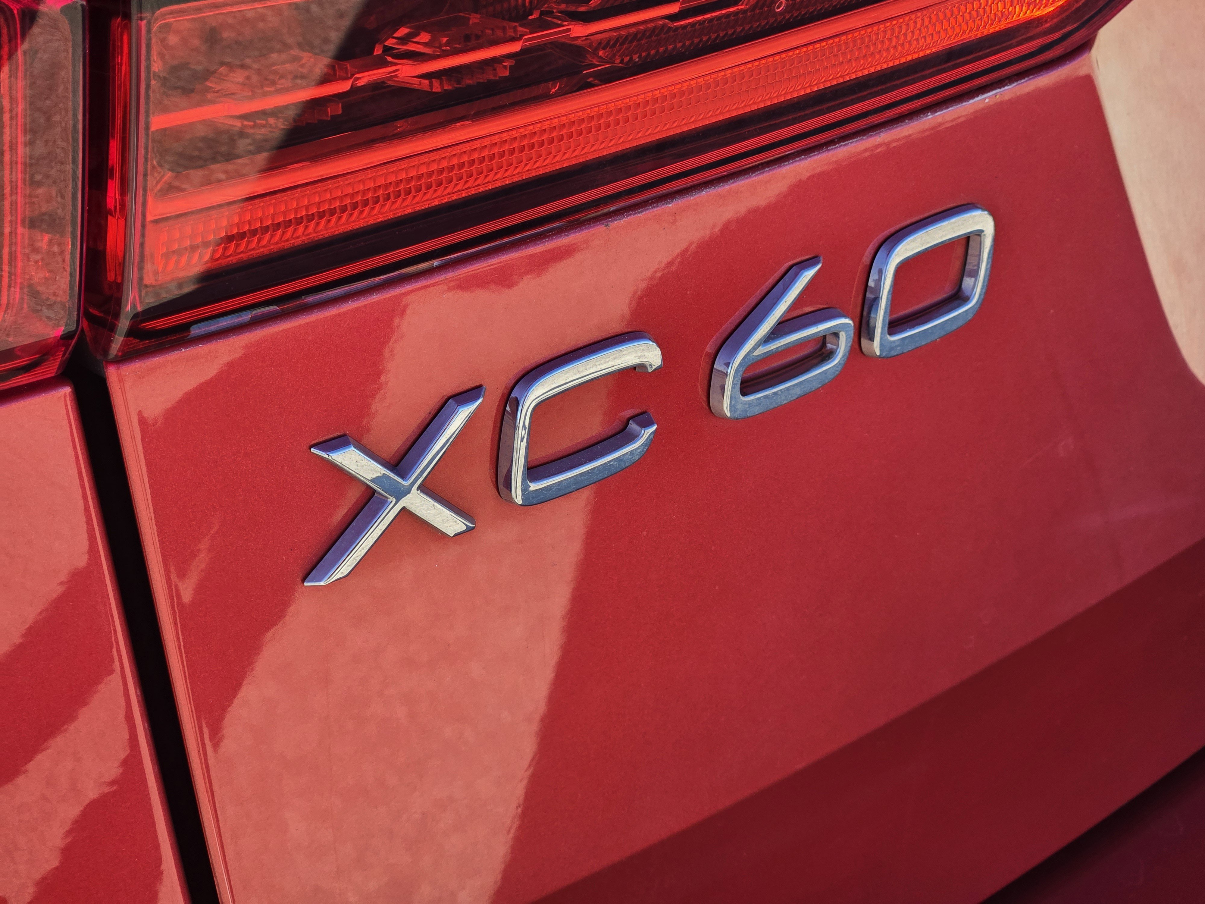 Used 2023 Volvo XC60 B5 Plus w/ Climate Package image 20